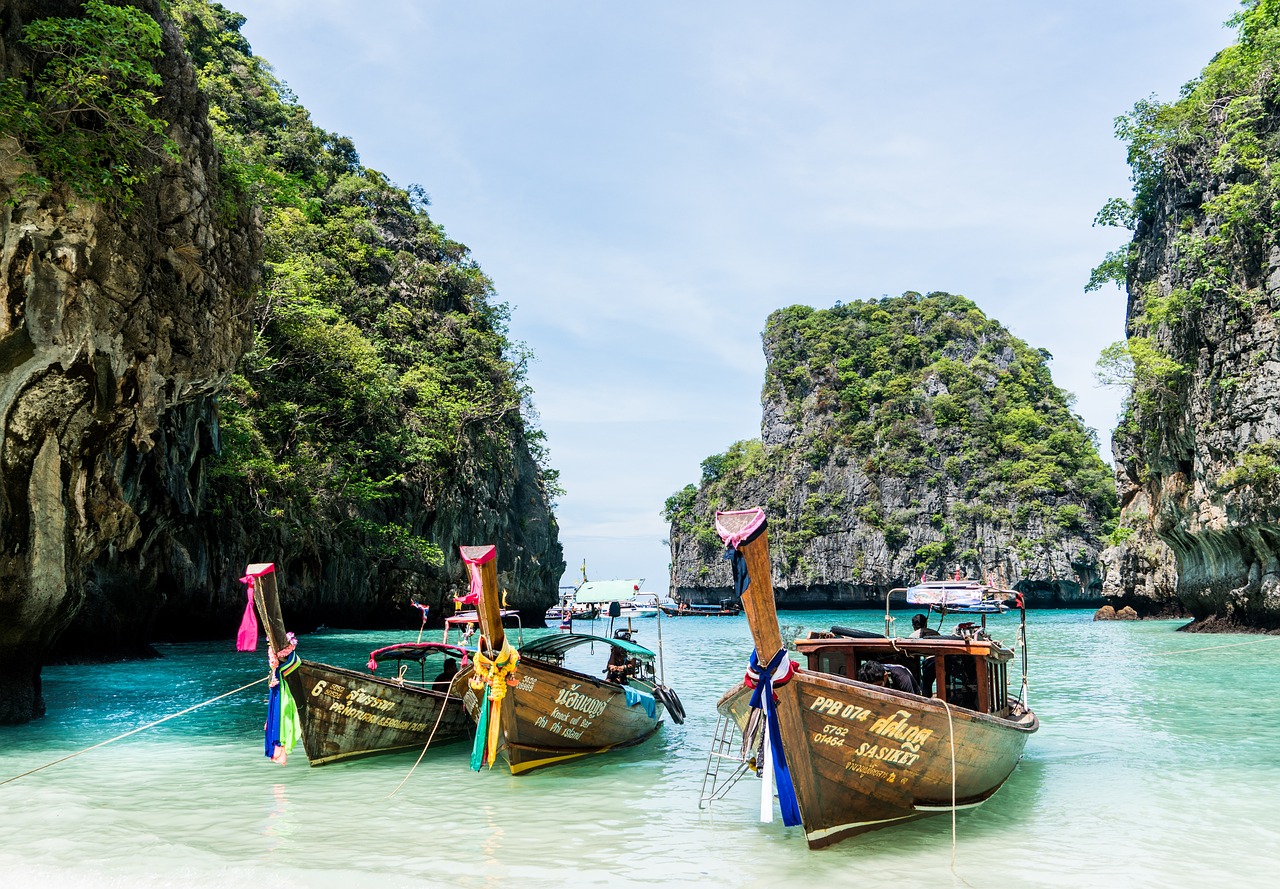 Explore Thailand Beaches and Culture 6 Days